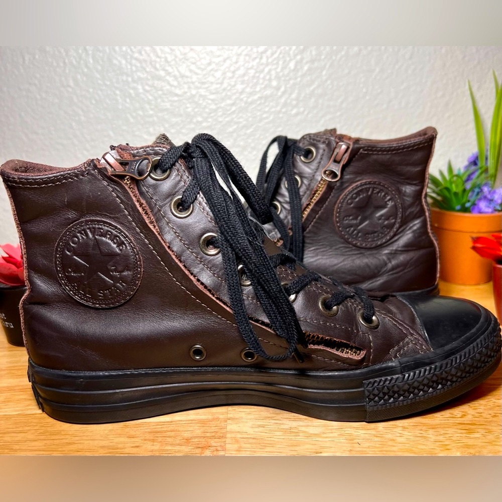 CONVERSE CTAS Brown Leather Hi Top Sneaker Shoe Womens Size 7.